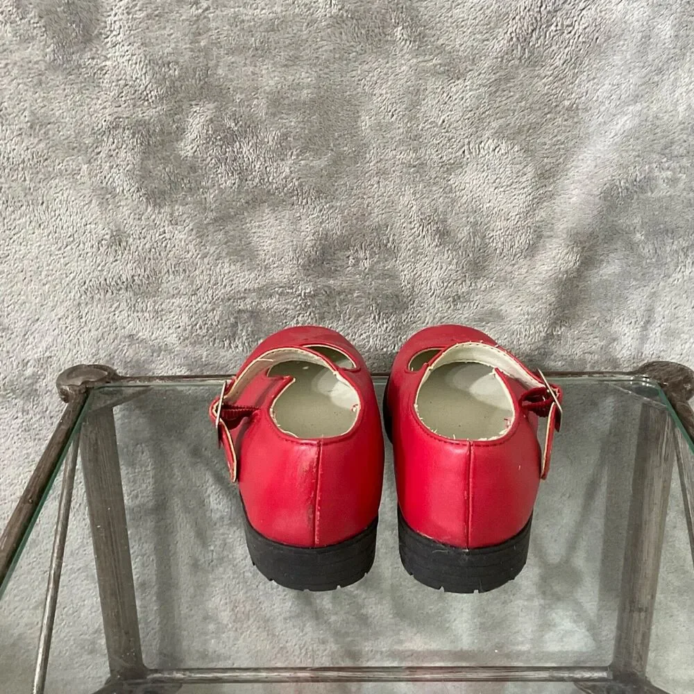 Buster Brown leather classic Mary Jane Shoes Little Girls Size 11.5 Red Hearts